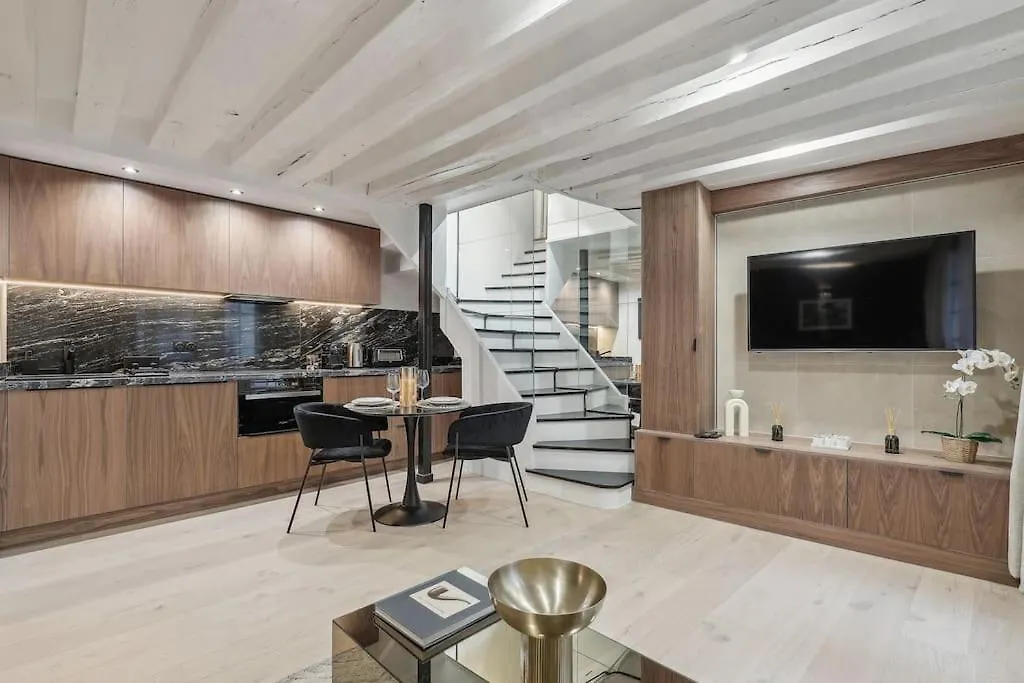 Duplex Quartier Du Louvre 75002